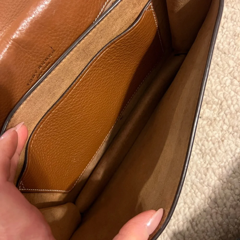 Tory Burch Brown Leather Shoulder Bag - Picture 13 of 16